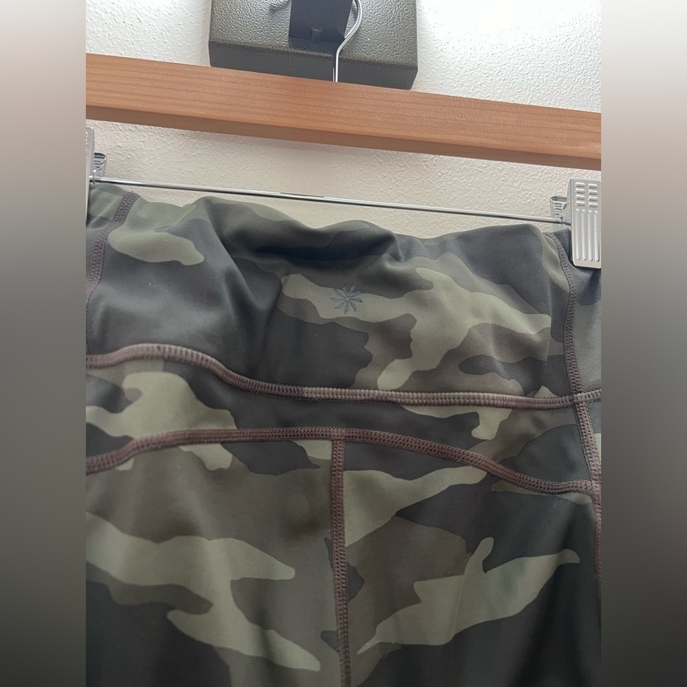 Athleta Camo Leggings in Black and Gray - Picture 6 of 9